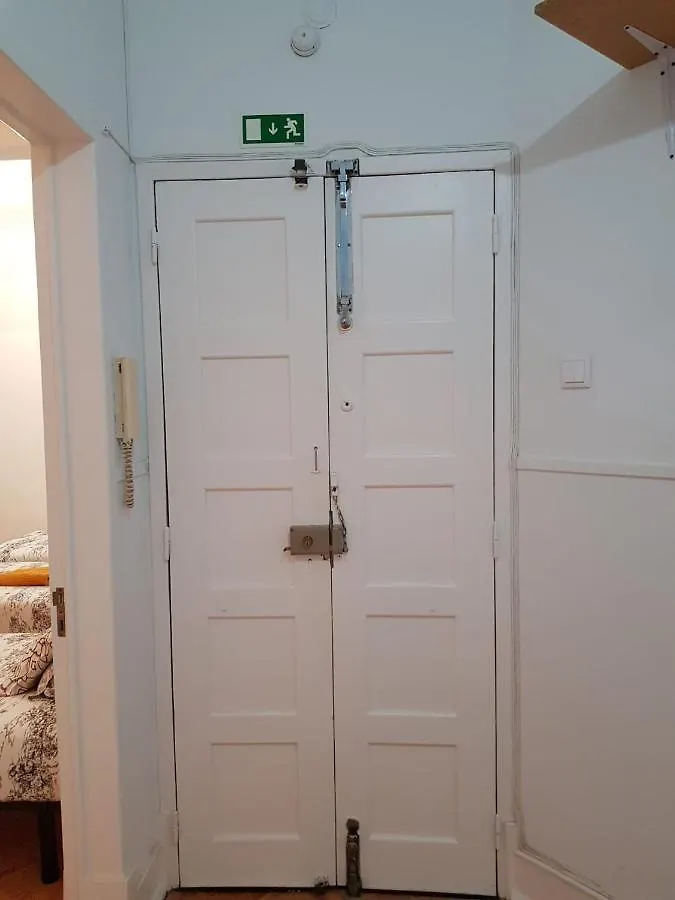 Rainbow Guest House Lisboa 0*,  البرتغال